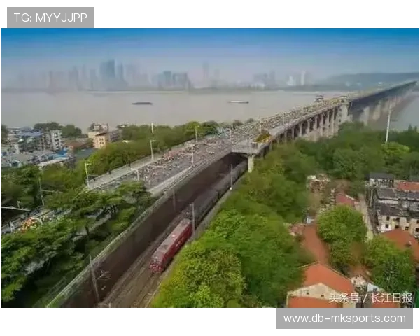 武汉三镇中路合力推进压制感十足