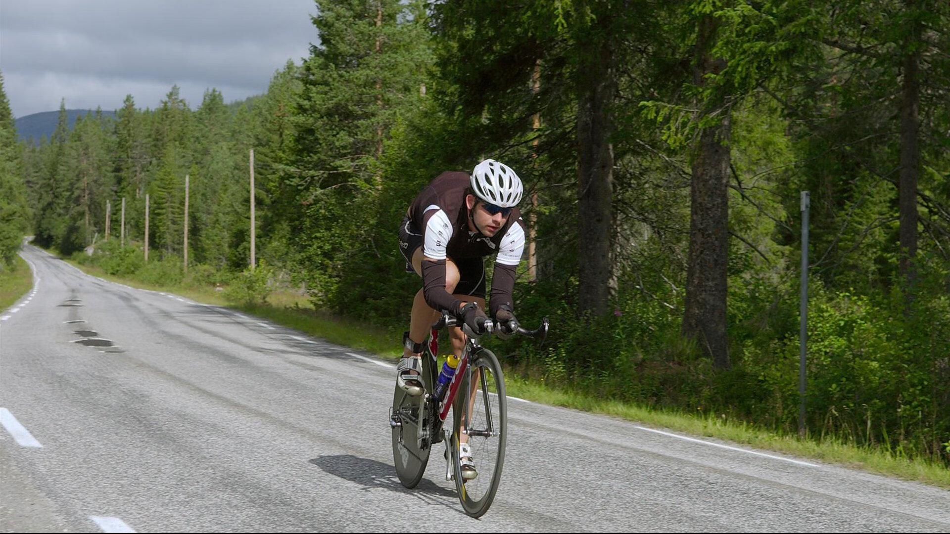 贝尔哈德·福特：以坚固防守为基础，帮助全黑队保持无数零封纪录